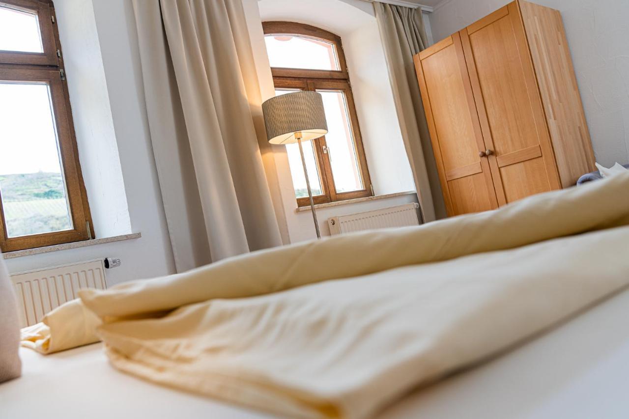 Hotel- Weingut- Moselloreley Piesport Eksteriør bilde