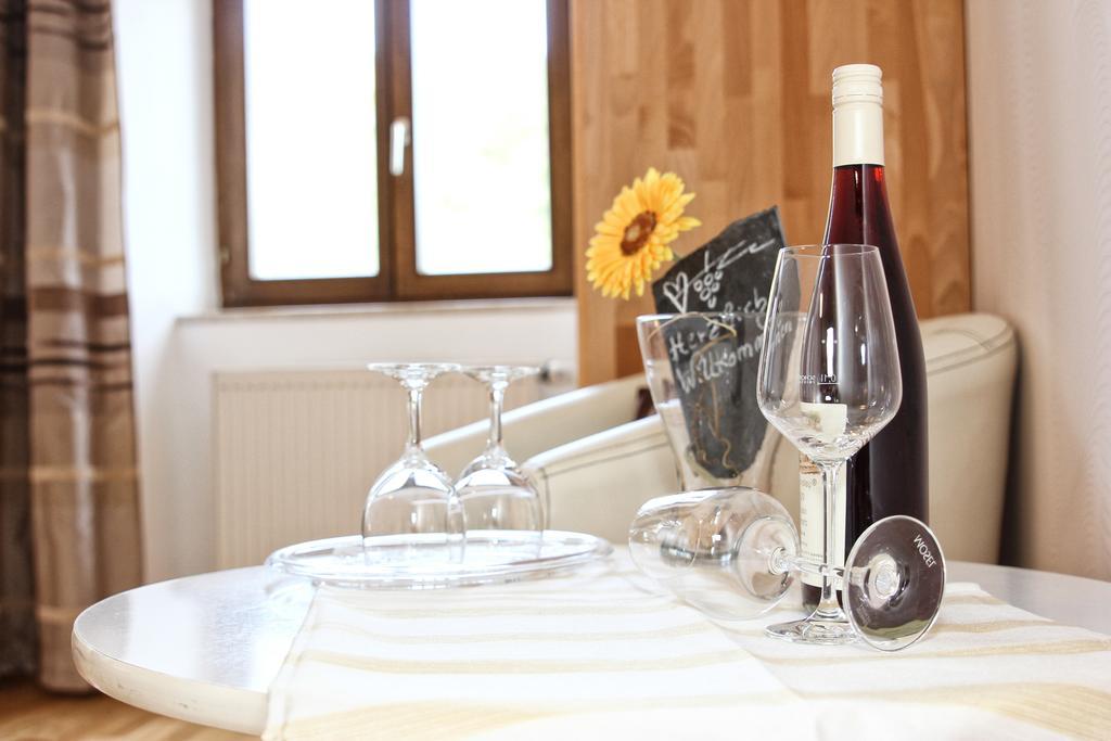 Hotel- Weingut- Moselloreley Piesport Rom bilde
