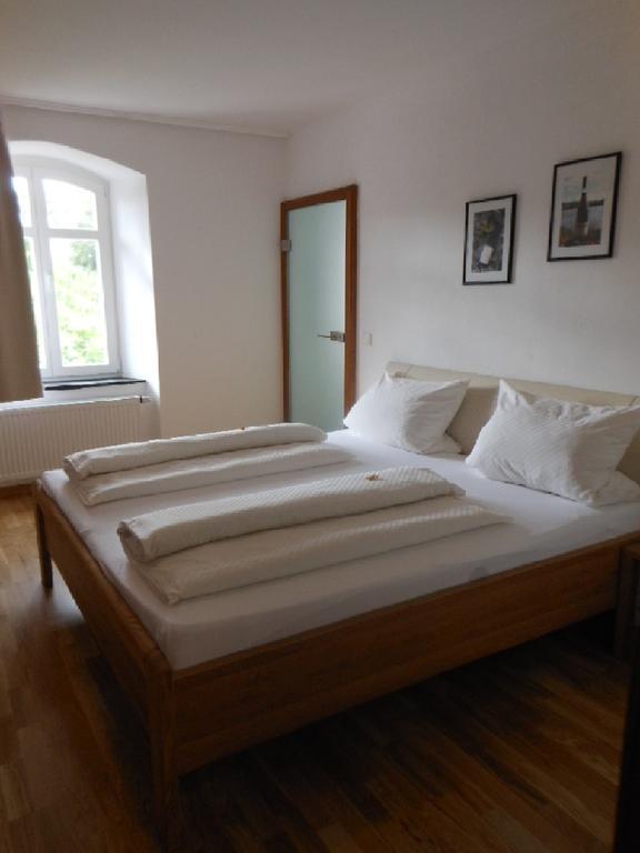 Hotel- Weingut- Moselloreley Piesport Rom bilde